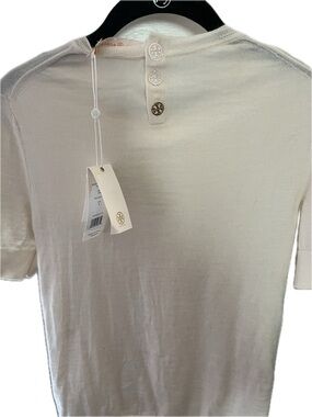 Tory Burch NWT Cashmere Cream Sweater Crew neck with 3 button back FLAW